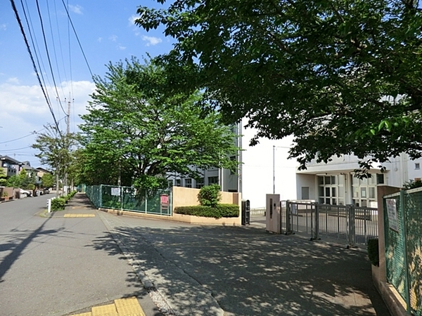 八王子市石川町の中古一戸建て(八王子市立石川中学校)