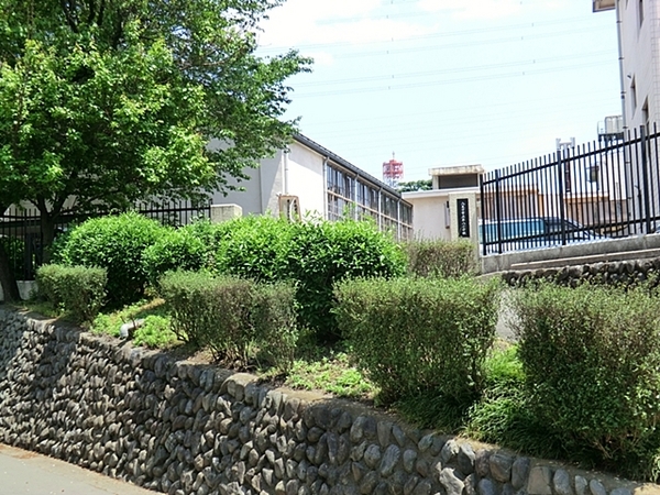 八王子市大谷町　新築一戸建て・全2棟　2号棟(八王子市立第八小学校)