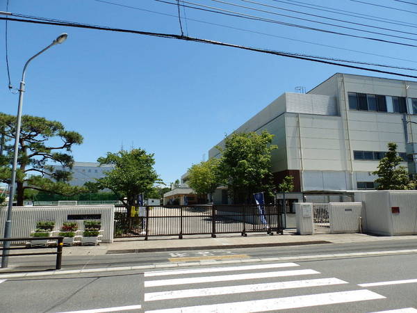 グランフェリディア浦安市海楽3期全2棟①号棟(浦安市立東小学校)
