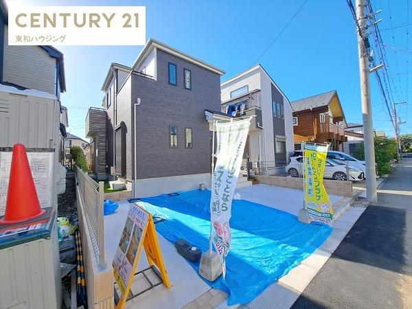 市川市福栄4丁目の新築一戸建(前面道路含む現地写真)