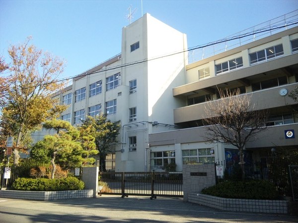 ステイツ南行徳ヴェルパセオ(市川市立富美浜小学校)