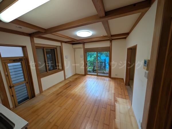 調布市菊野台３丁目の中古一戸建て