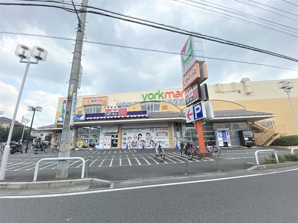 エフローレ新越谷スタシオン(ヨークマート越谷赤山店)