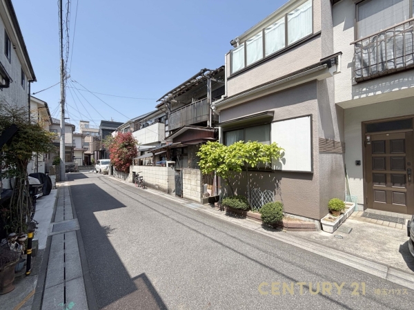 草加市氷川町