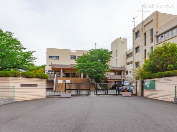 越谷市赤山町3期(越谷市立富士中学校)