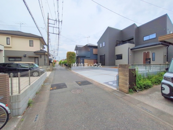 越谷市弥栄町第3