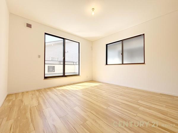 三郷市早稲田７丁目の中古一戸建て