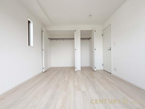 三郷市番匠免第8　1号棟