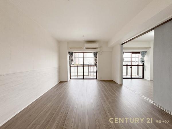 ファミール春日部弐番館(リビング)