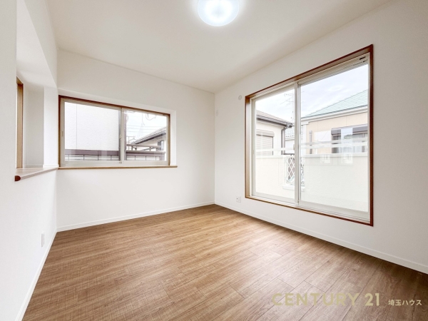 三郷市早稲田６丁目の中古一戸建て