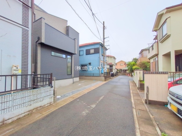 草加市吉町404　1棟