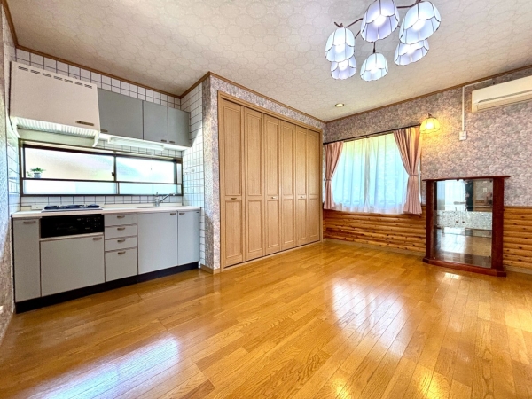 春日部市南中曽根　中古戸建