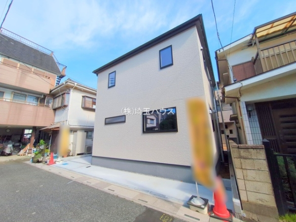草加市苗塚町の新築一戸建