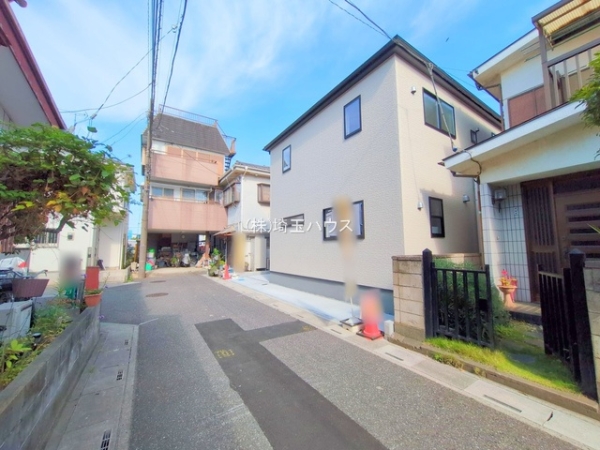 草加市苗塚町の新築一戸建
