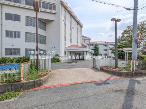 吉川市中井2丁目の新築一戸建(吉川市立東中学校)