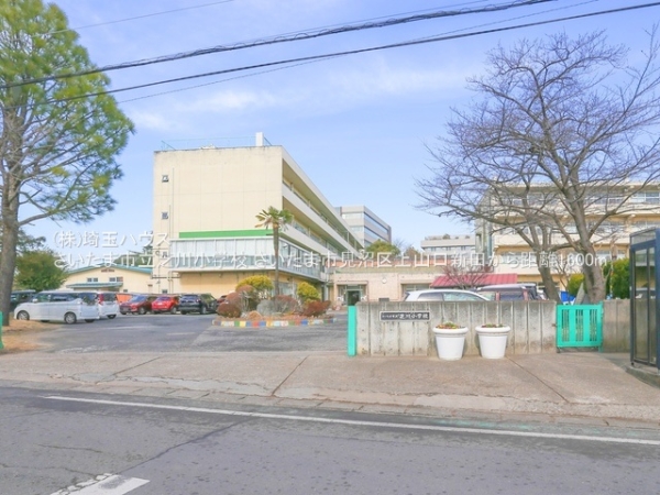 さいたま市見沼区大字上山口新田の新築一戸建(さいたま市立芝川小学校)