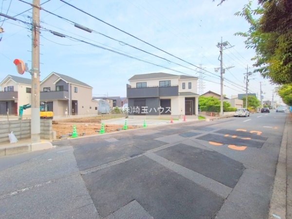 草加市青柳７丁目の新築一戸建