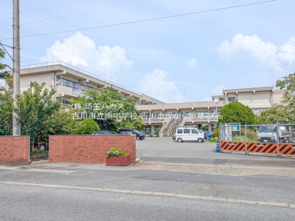 吉川市保１丁目の新築一戸建(吉川市立南中学校)