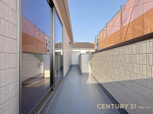 春日部市本田町1丁目の新築一戸建(バルコニー)