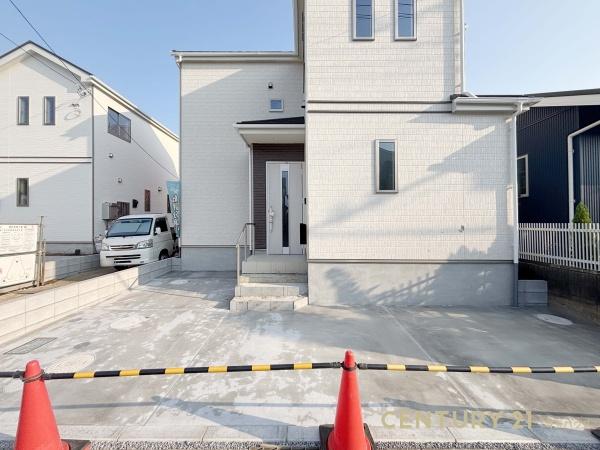 春日部市本田町1丁目の新築一戸建(駐車場)