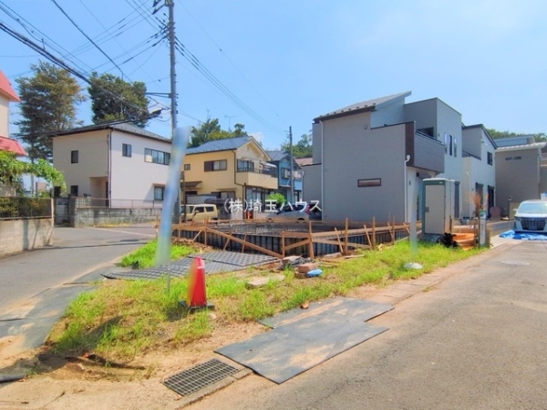 春日部市南中曽根の新築一戸建