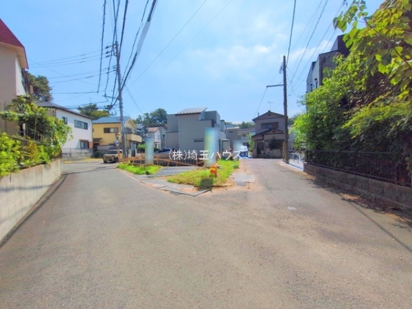 春日部市南中曽根の新築一戸建