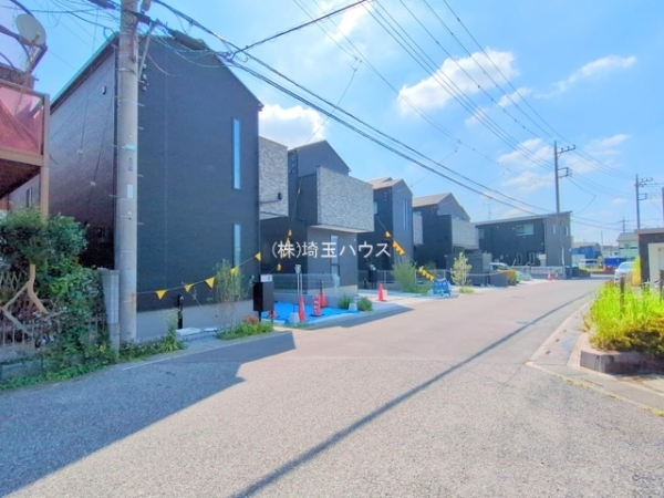 草加市手代３丁目の新築一戸建