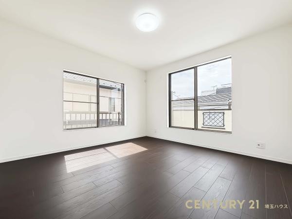 草加市金明町の中古一戸建て