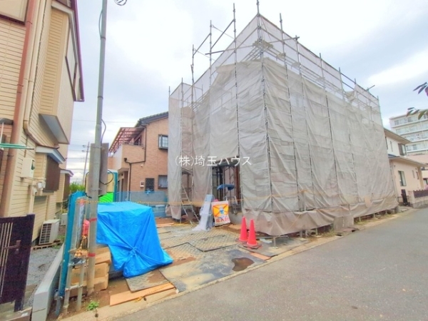 越谷市瓦曽根２丁目の新築一戸建