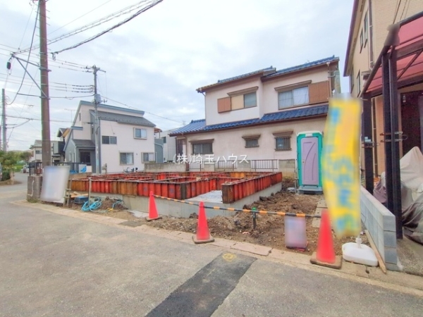 草加市青柳7丁目の新築一戸建