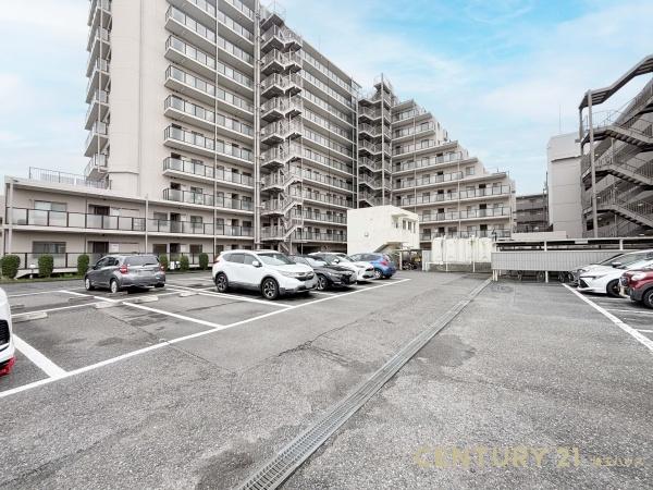 春日部ファミールハイツ(駐車場)