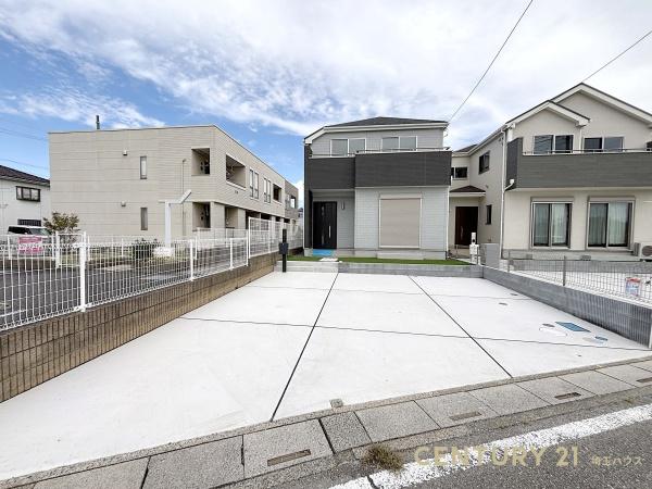 蓮田市藤ノ木1丁目の新築一戸建(駐車場)