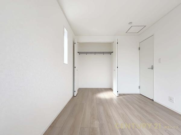 白岡市小久喜の新築一戸建(収納)