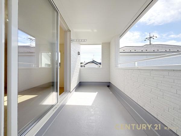 蓮田市大字江ケ崎の新築一戸建(バルコニー)
