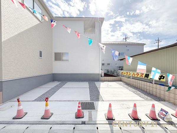 蓮田市大字江ケ崎の新築一戸建(駐車場)