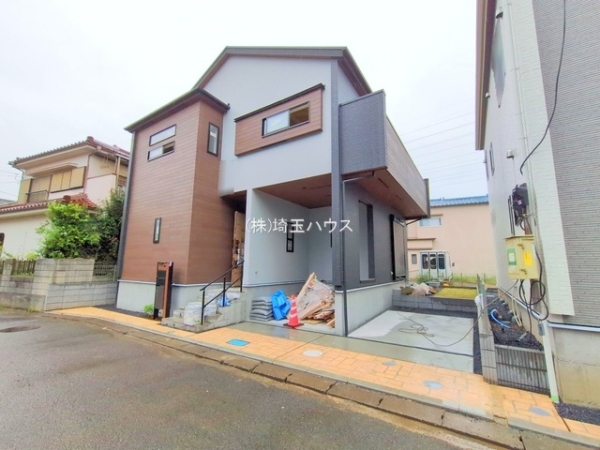 草加市新里町の新築一戸建