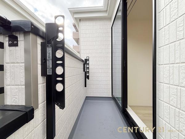 春日部市粕壁東6丁目の新築一戸建(バルコニー)