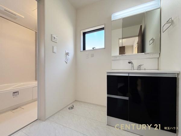 蓮田市椿山１丁目の新築一戸建