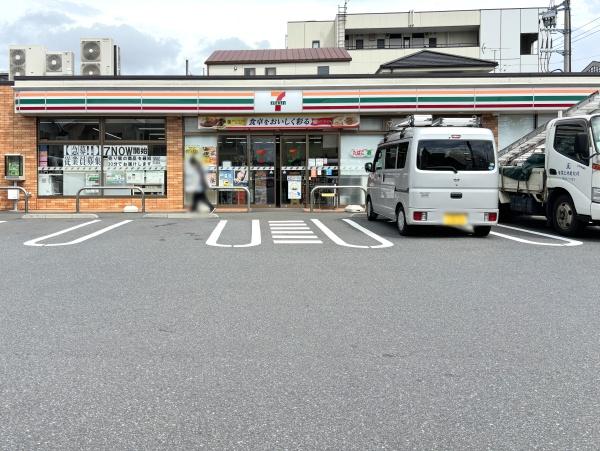 草加市旭町４丁目の新築一戸建(セブン-イレブン草加金明通り店)