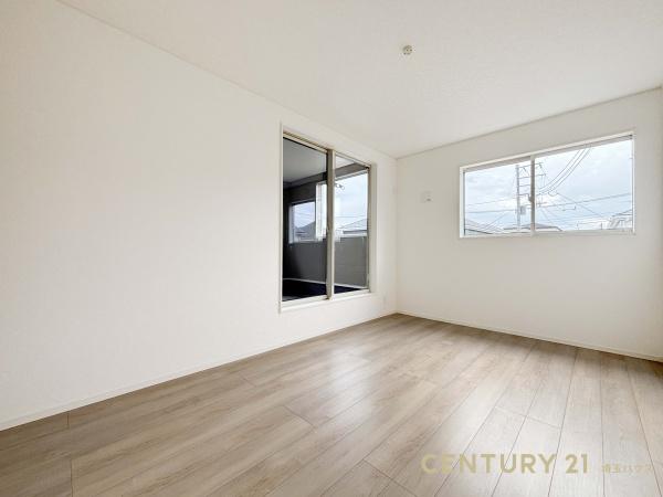 草加市旭町４丁目の新築一戸建