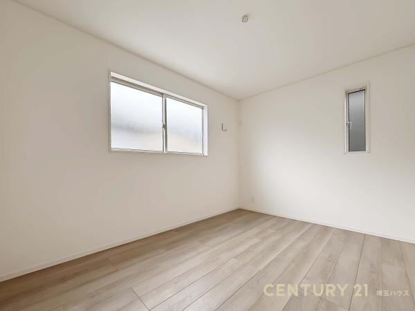 草加市旭町４丁目の新築一戸建