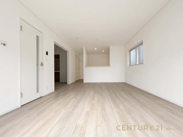 草加市旭町４丁目の新築一戸建