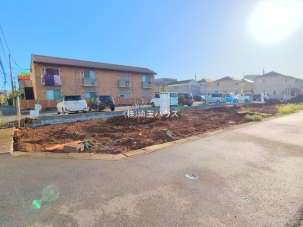 越谷市瓦曽根１丁目の新築一戸建