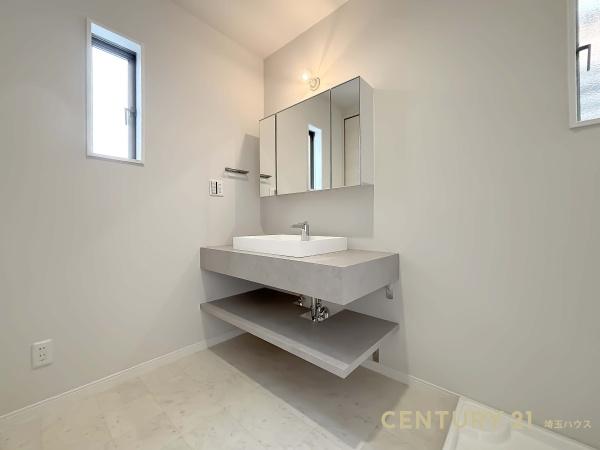 三郷市高州１丁目の新築一戸建