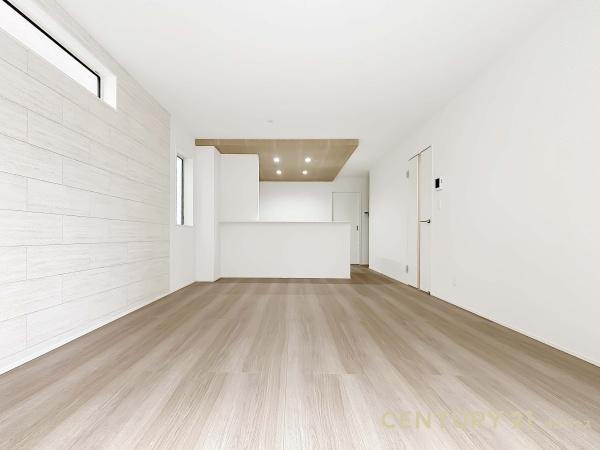 三郷市東町の新築一戸建