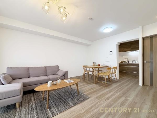 アミティ三郷早稲田６－１－２号棟