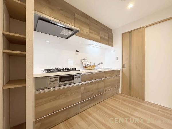 アミティ三郷早稲田６－１－２号棟