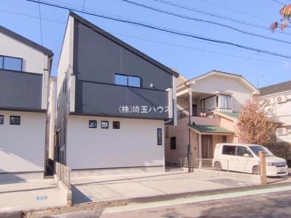 草加市手代１丁目の新築一戸建