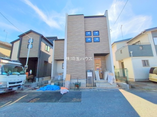 春日部市豊町４丁目の新築一戸建