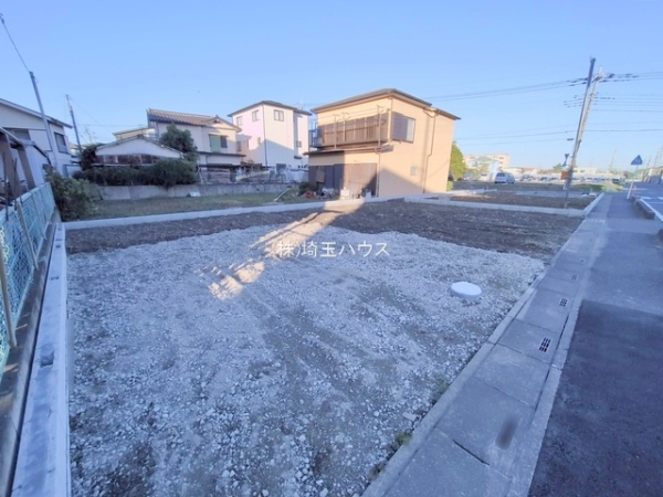 草加市青柳８丁目の新築一戸建